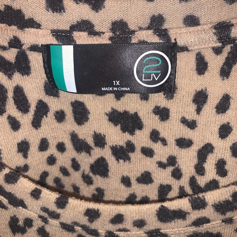 WOMENS LEOPARD PRINT TOP - Picture 2 of 3